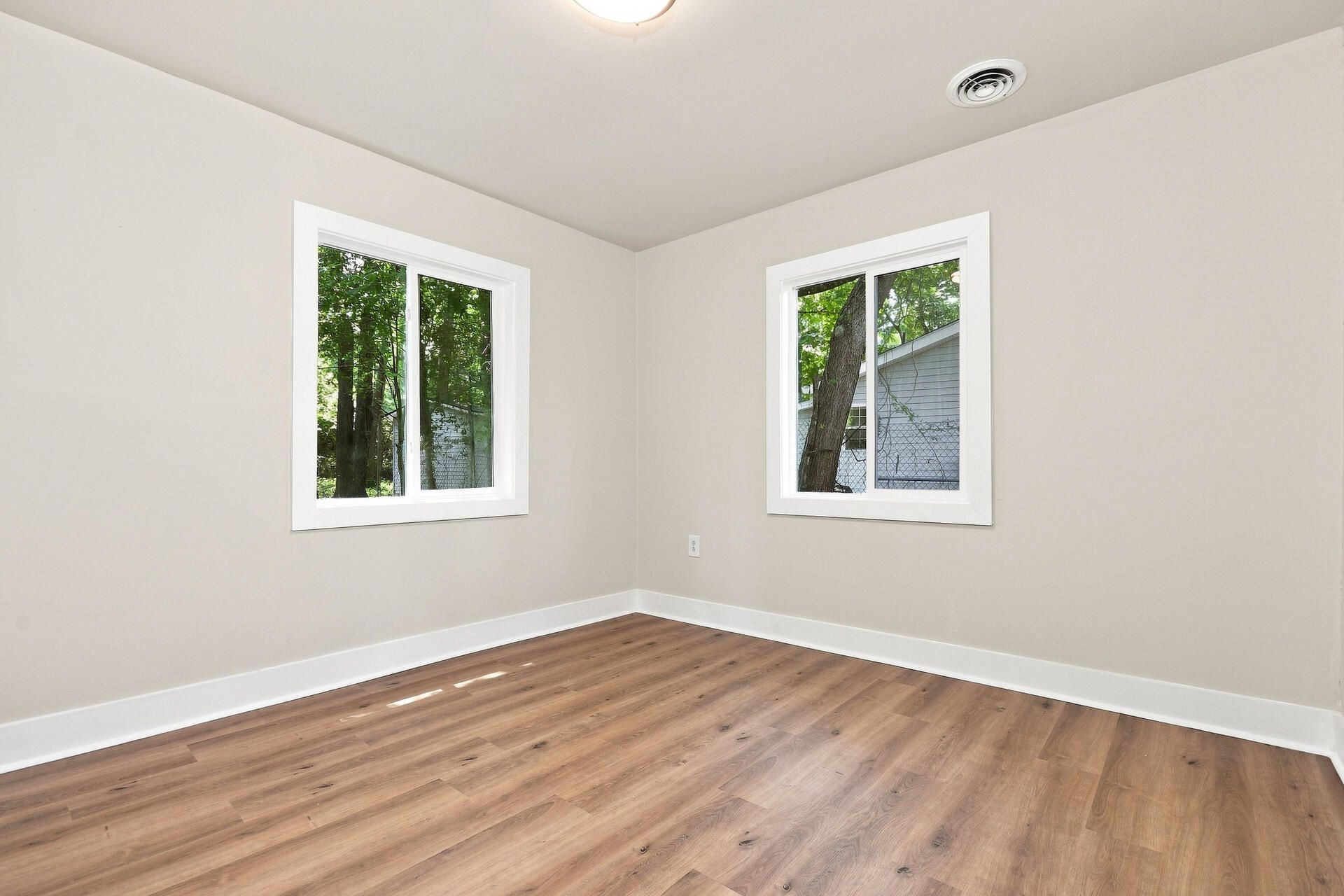 1605 Pineview Road Photo 8