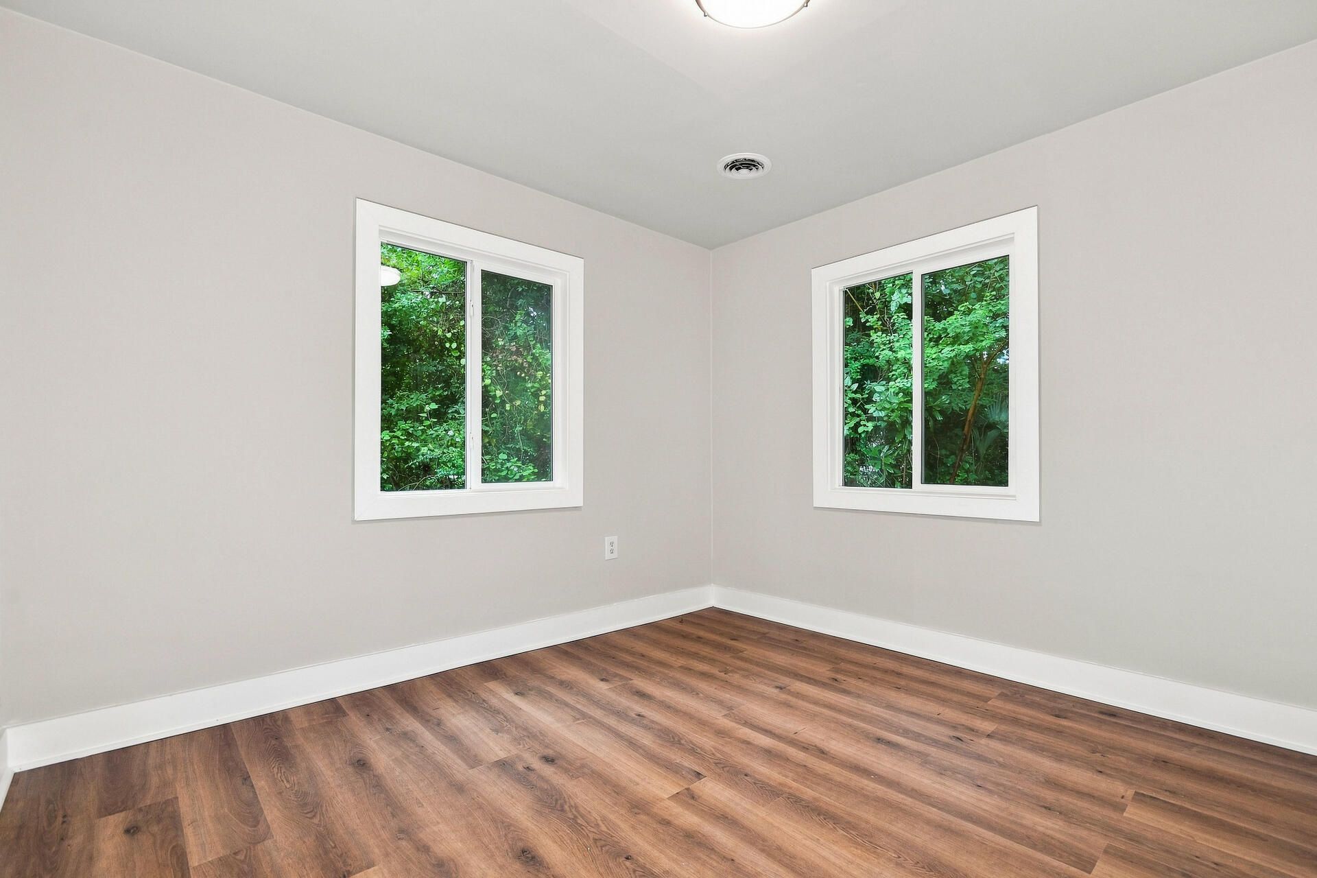 1605 Pineview Road Photo 10