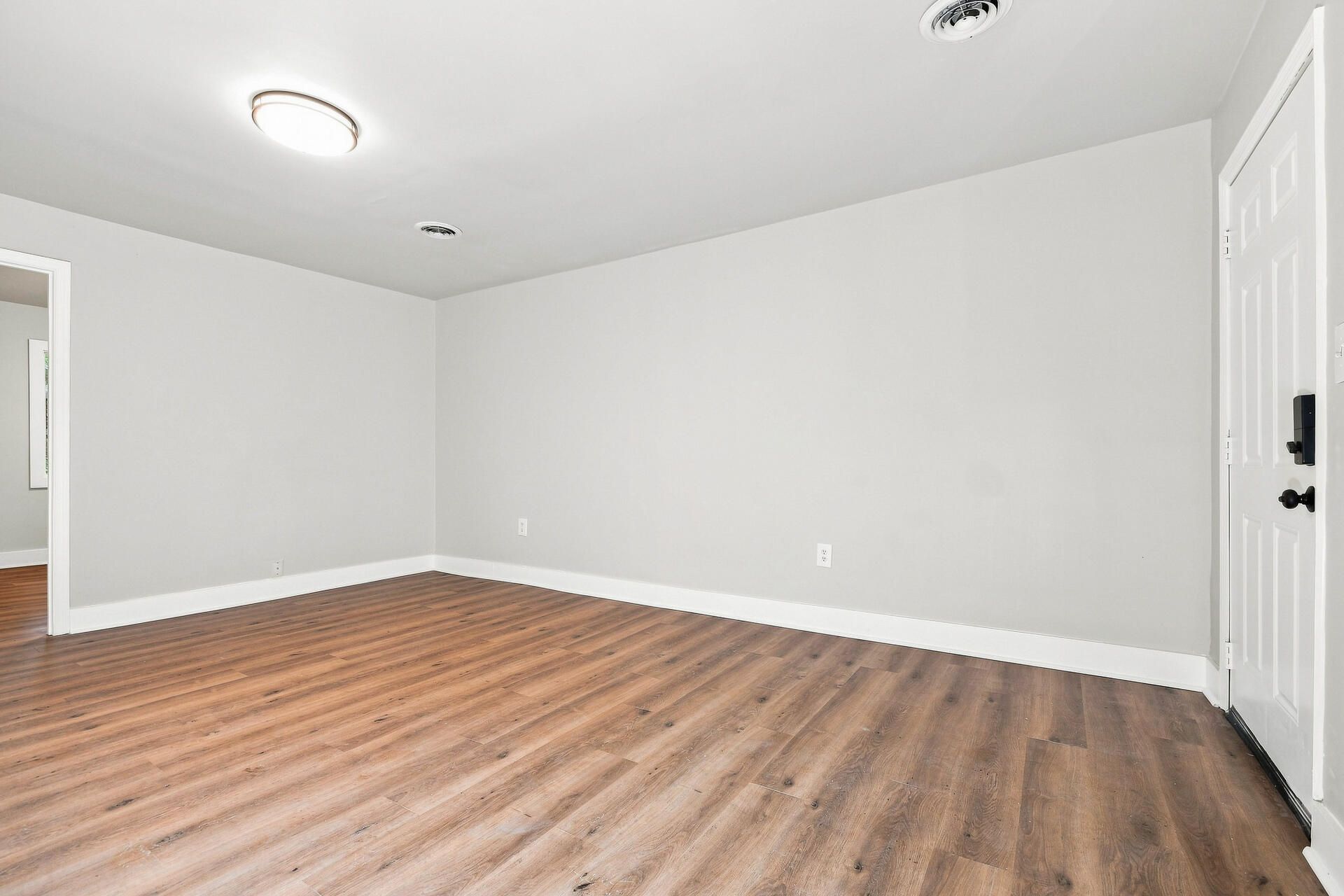 1605 Pineview Road Photo 13
