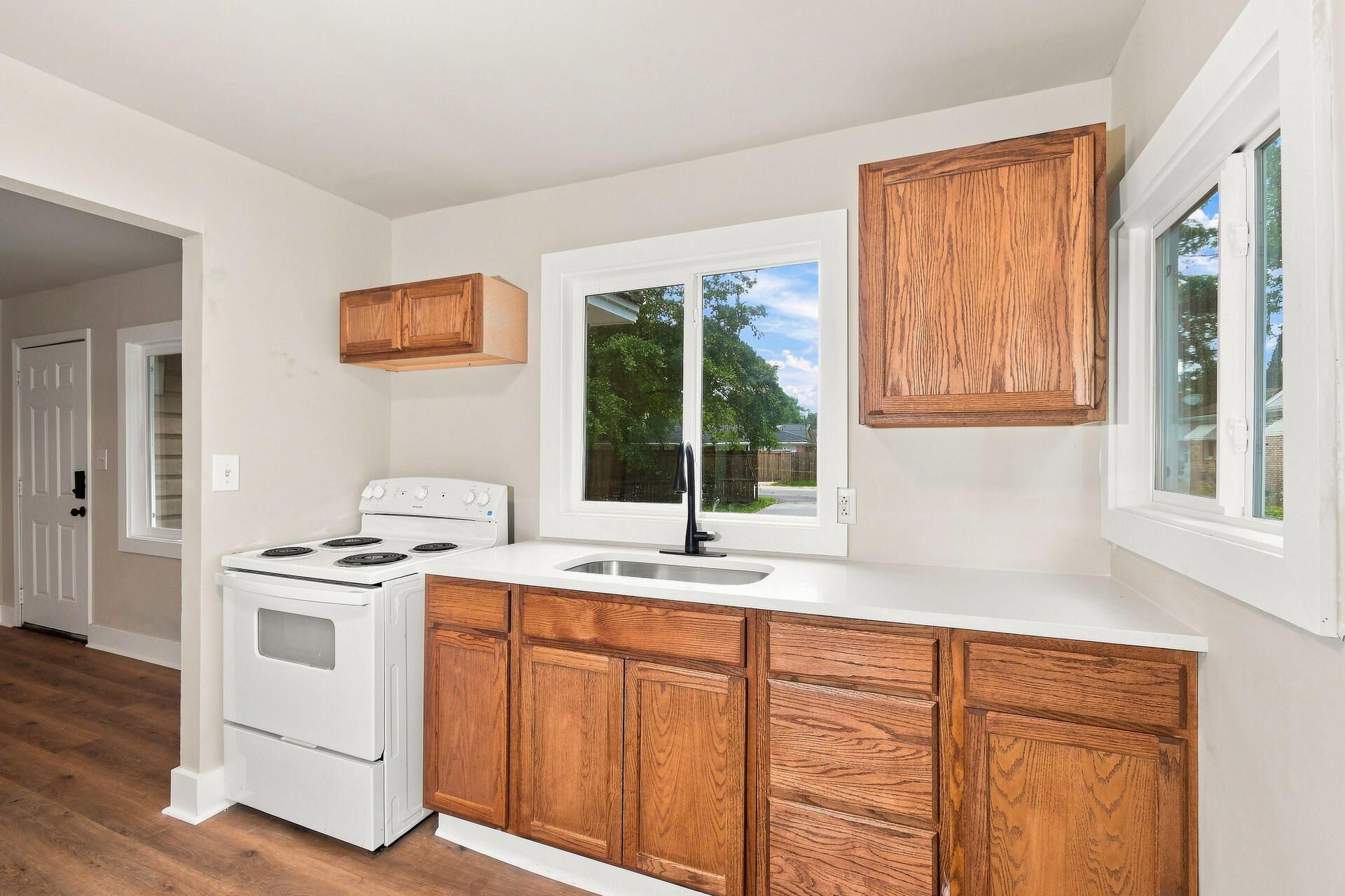 1605 Pineview Road Photo 5