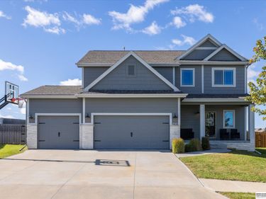 9408 S 176th Street, Omaha, NE 68136