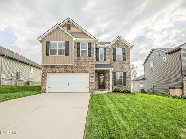 3632 Crimson Circle, Maryville, TN 37801