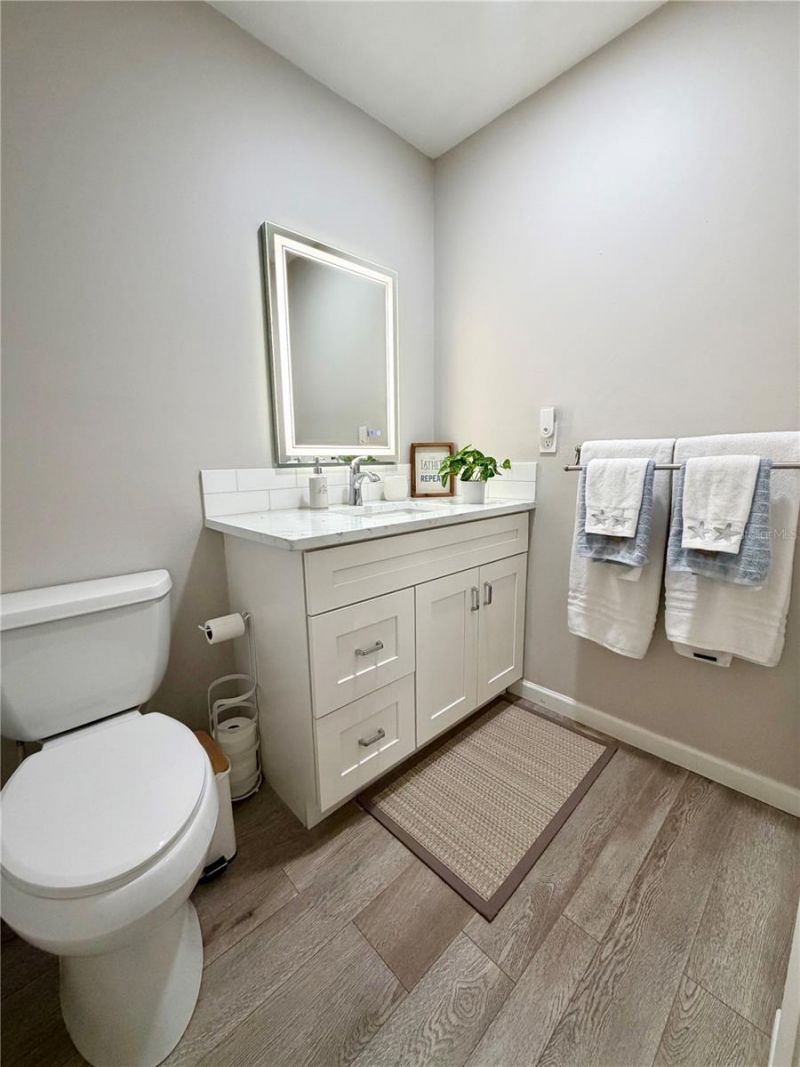 5847 Clubside Drive, Sarasota, FL 34243 Photo