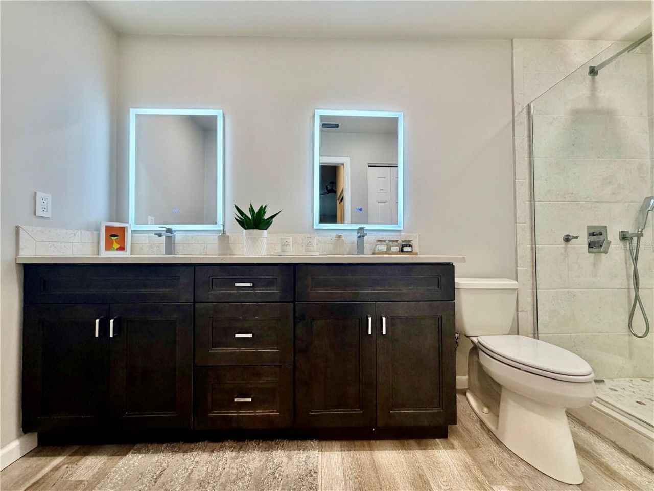 5847 Clubside Drive, Sarasota, FL 34243 Photo