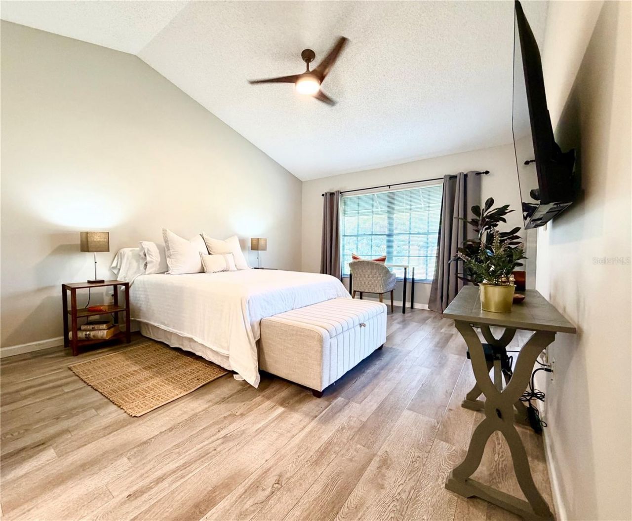 5847 Clubside Drive, Sarasota, FL 34243 Photo