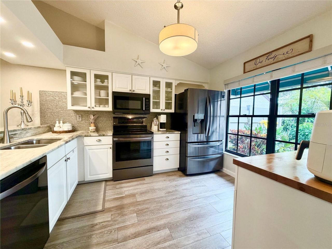 5847 Clubside Drive, Sarasota, FL 34243 Photo