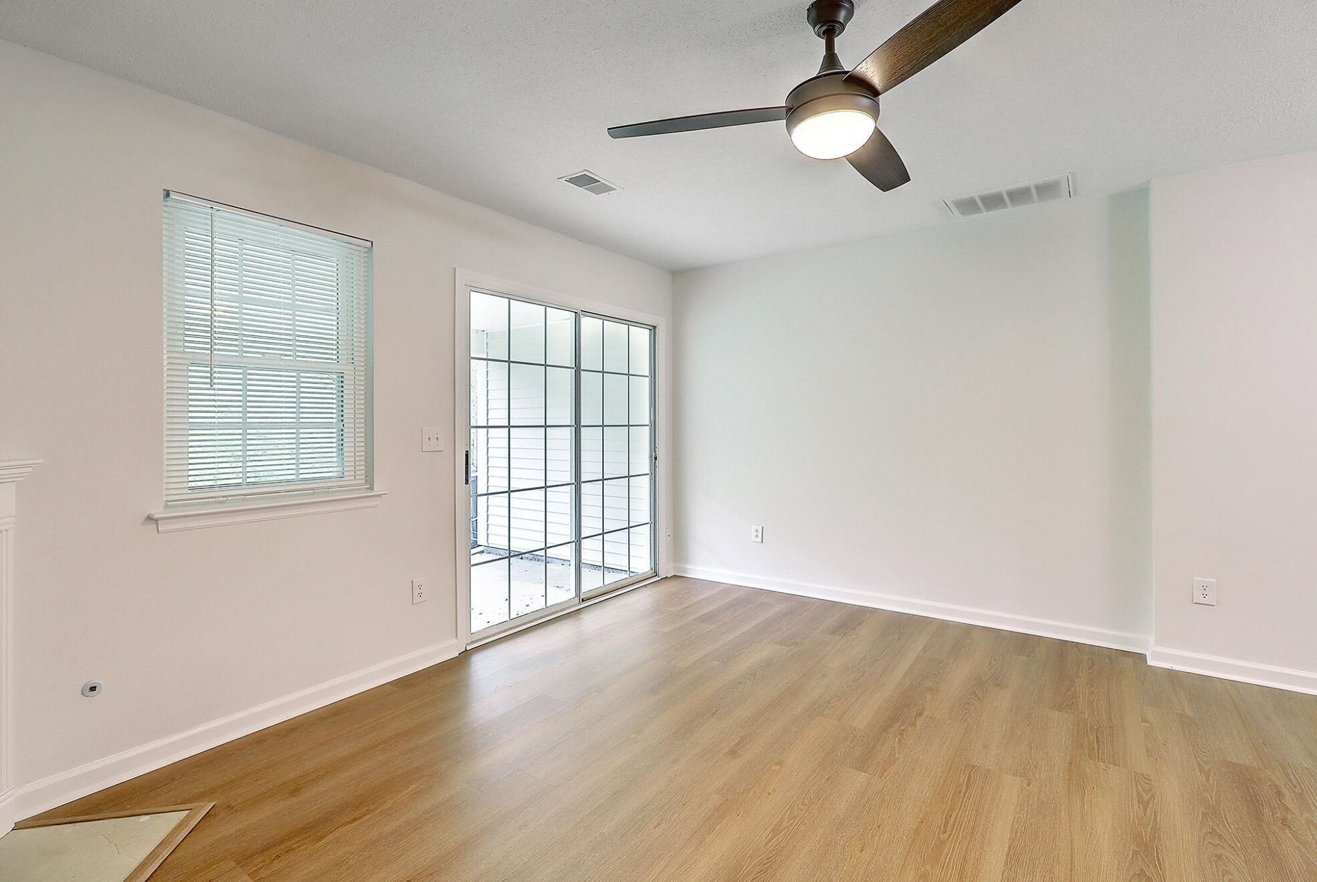 8047 Shadow Oak Drive Photo 12