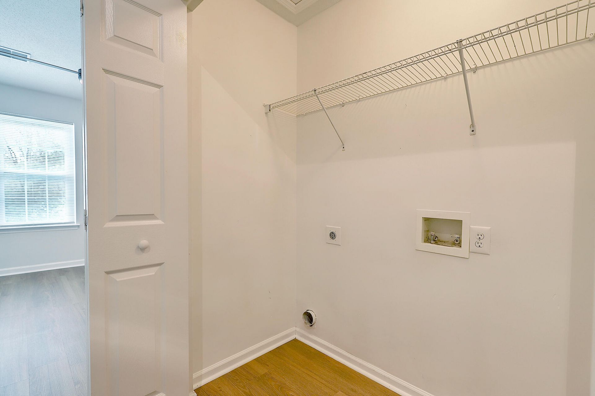 8047 Shadow Oak Drive Photo 14