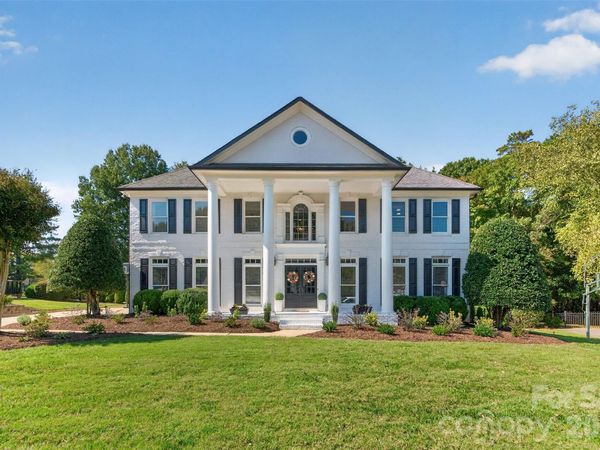 8634 Woodmere Crossing Drive, Charlotte, NC 28226