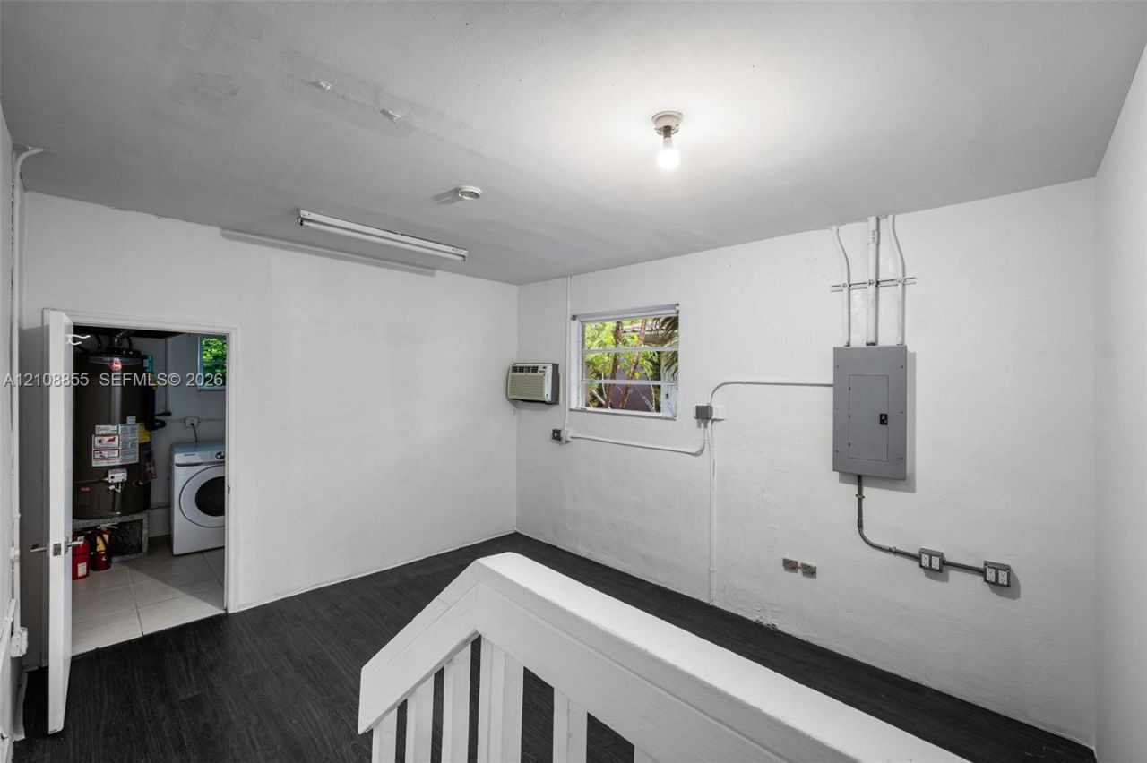 9520 E Broadview Dr , Bay Harbor Islands, FL 33154 Photo
