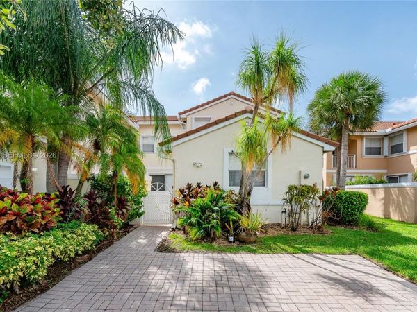 1571 Seagrape Way , Unit 1571, Hollywood, FL 33019