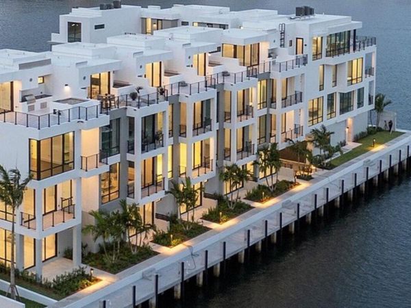 4008 NE 167TH Street, Unit 6, North Miami Beach, FL 33160