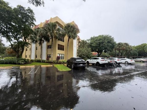 23345 CAROLWOOD Lane, Unit 405, Boca Raton, FL 33428