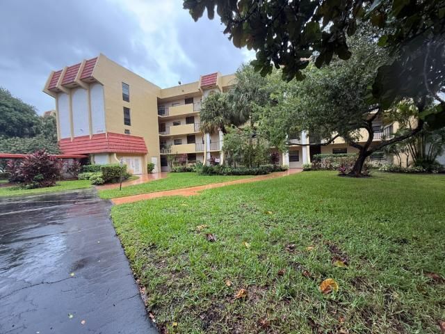 23345 Carolwood Lane, Unit 405, Boca Raton, FL 33428 Photo