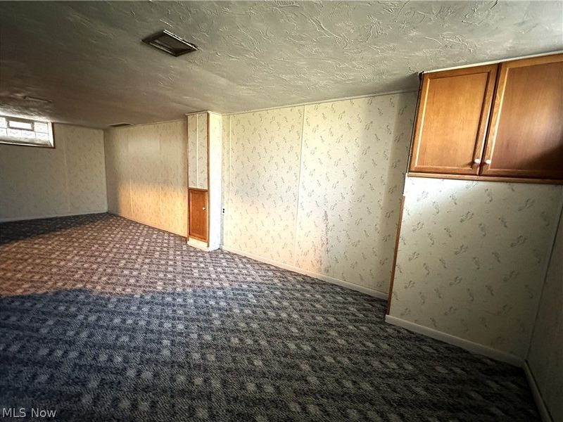 9012 Fernhill Avenue, Parma, OH 44129 Photo 19
