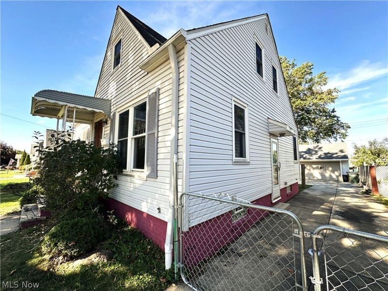 9012 Fernhill Avenue, Parma, OH 44129 Photo 20