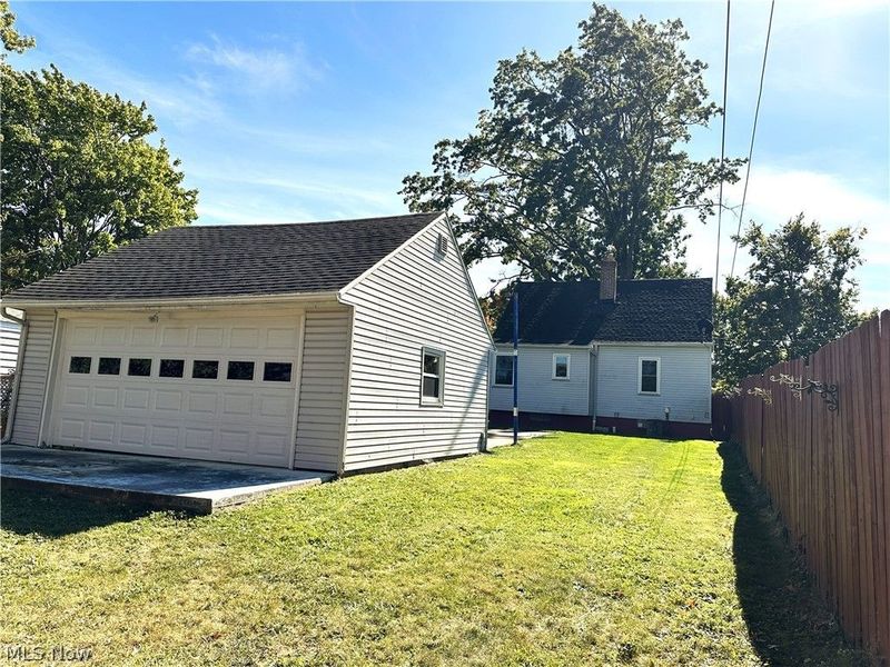 9012 Fernhill Avenue, Parma, OH 44129 Photo 23