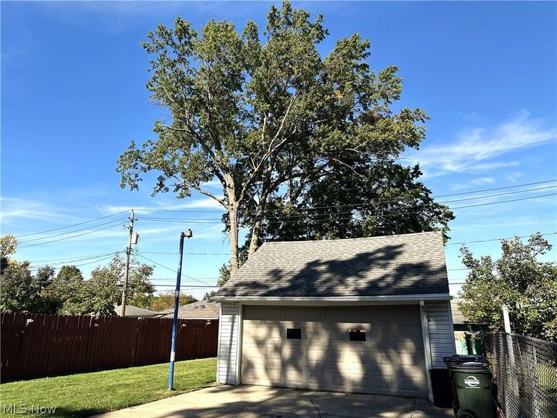 9012 Fernhill Avenue, Parma, OH 44129 Photo 24