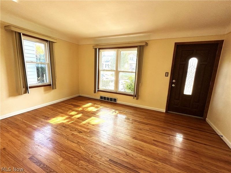 9012 Fernhill Avenue, Parma, OH 44129 Photo 3