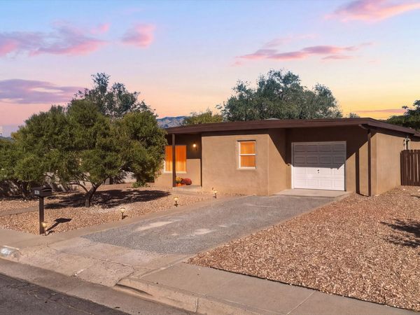 2834 Madison Street NE, Albuquerque, NM 87110