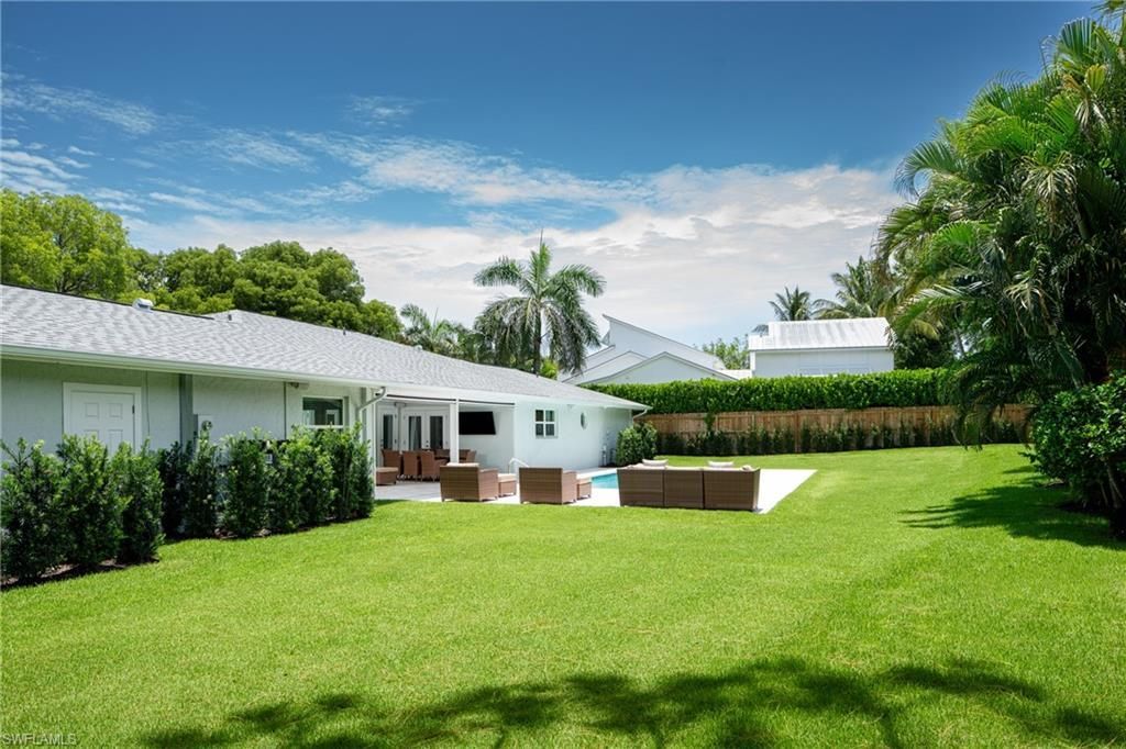 675 Yucca Rd , Naples, FL 34102 Photo
