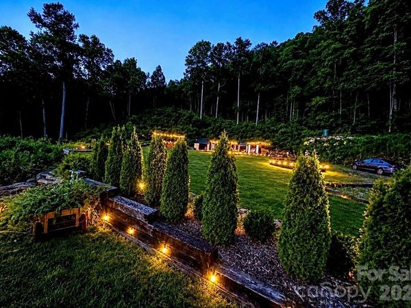 000 One Feather Road, Whittier, NC 28789