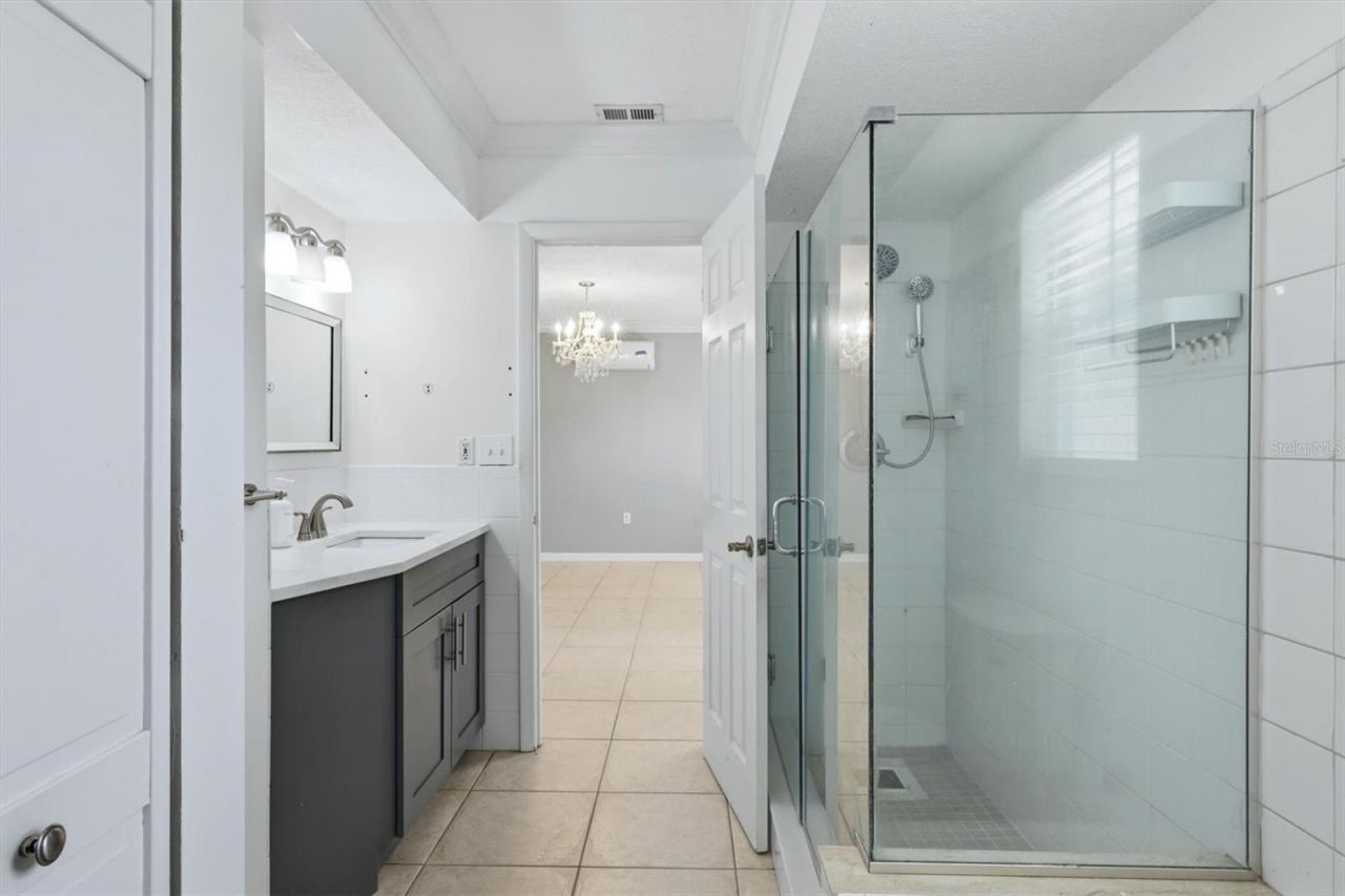 828 Ponderosa Pine Lane, Sarasota, FL 34243 Photo