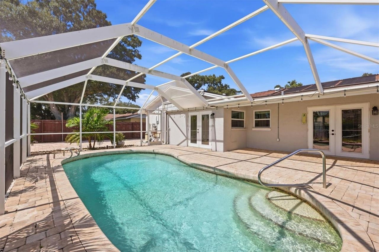 828 Ponderosa Pine Lane, Sarasota, FL 34243 Photo