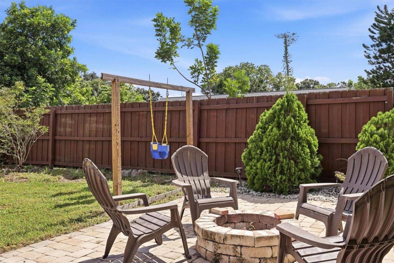 828 Ponderosa Pine Lane, Sarasota, FL 34243 Photo