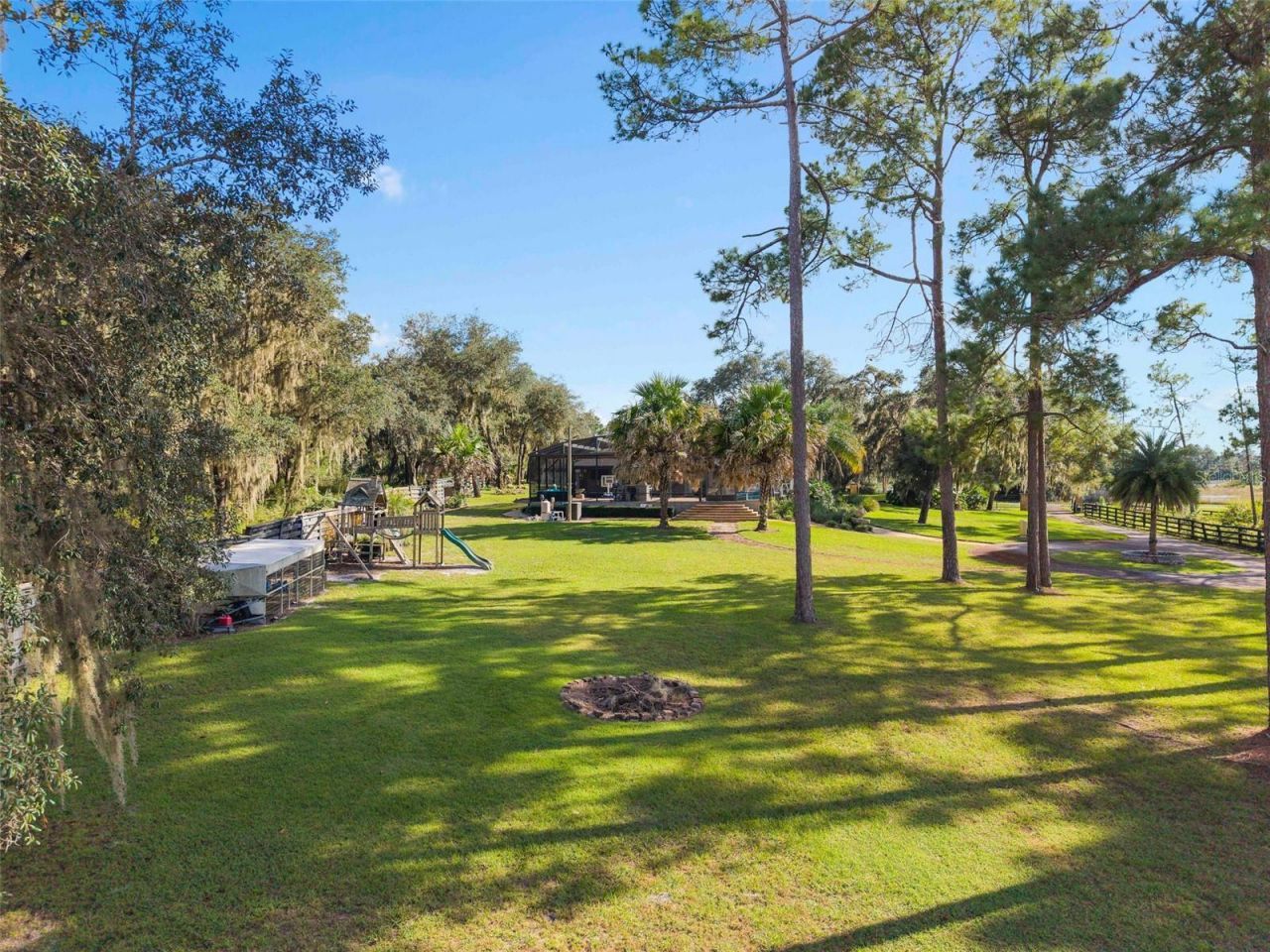 39250 Forest Drive, Eustis, FL 32736 Photo