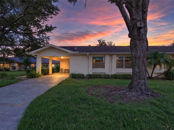 2017 HULLHOUSE DRIVE , SUN CITY CENTER, FL 33573