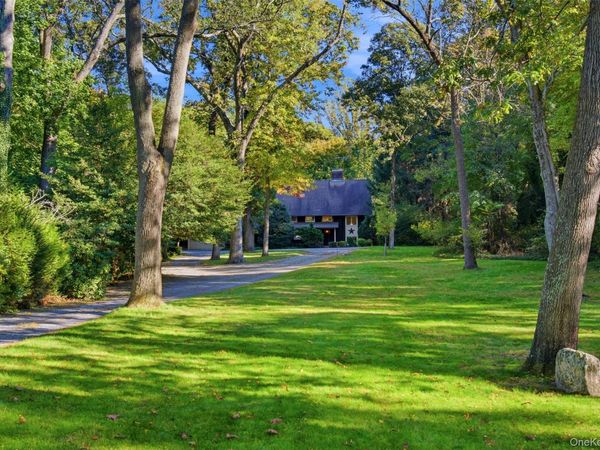 1620 Stewart Lane , Laurel Hollow, NY 11791