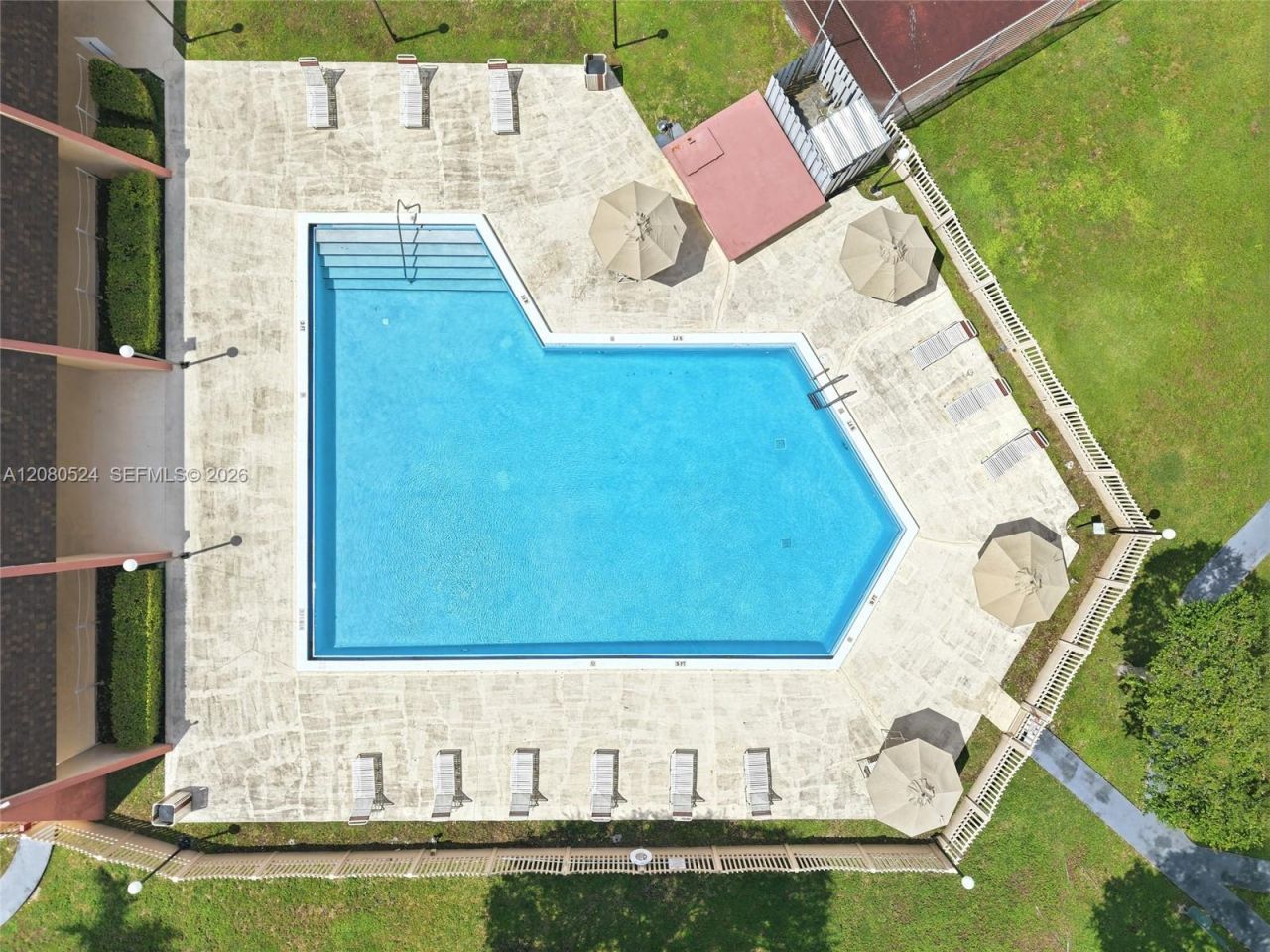 13701 Kendale Lakes Cir , Unit B-207, Miami, FL 33183 Photo