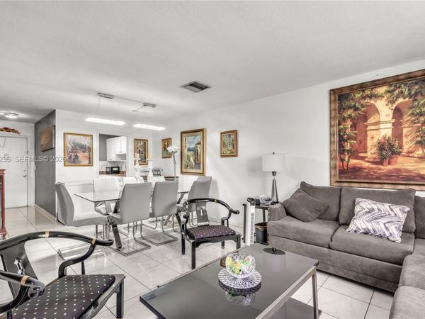 515 S Crescent Dr , Unit 107, Hollywood, FL 33021