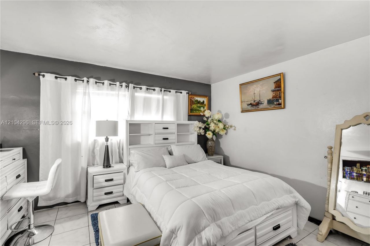 515 S Crescent Dr , Unit 107, Hollywood, FL 33021 Photo