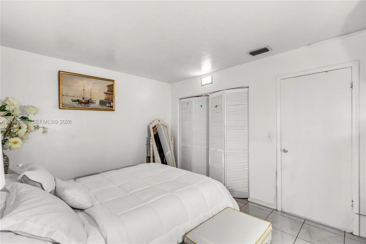 515 S Crescent Dr , Unit 107, Hollywood, FL 33021 Photo