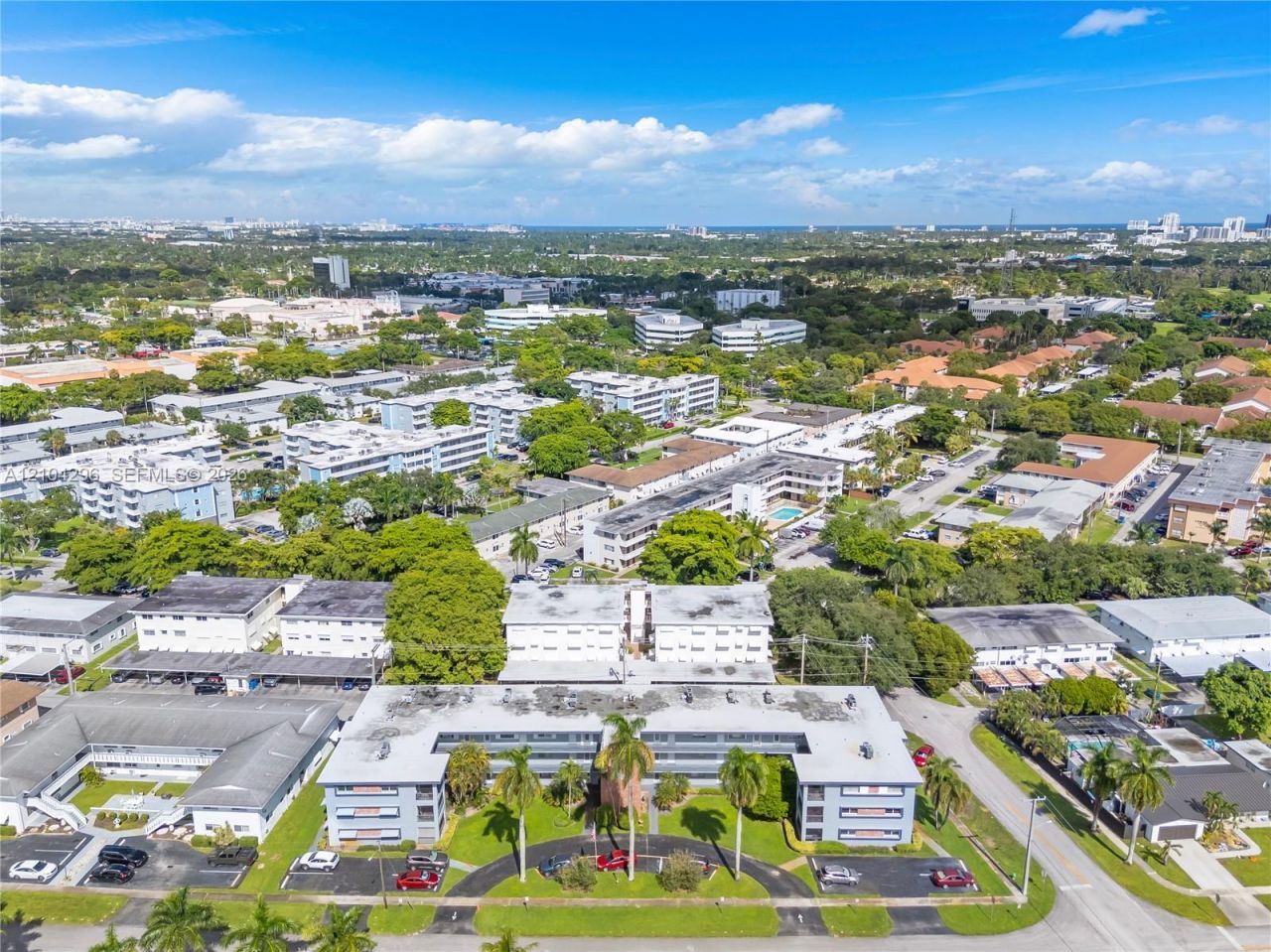 515 S Crescent Dr , Unit 107, Hollywood, FL 33021 Photo