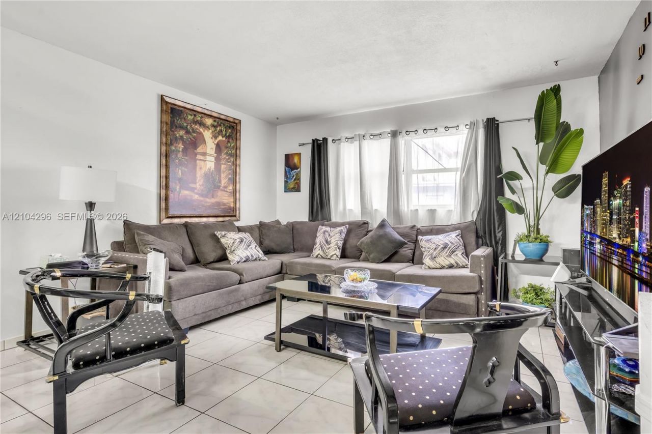 515 S Crescent Dr , Unit 107, Hollywood, FL 33021 Photo