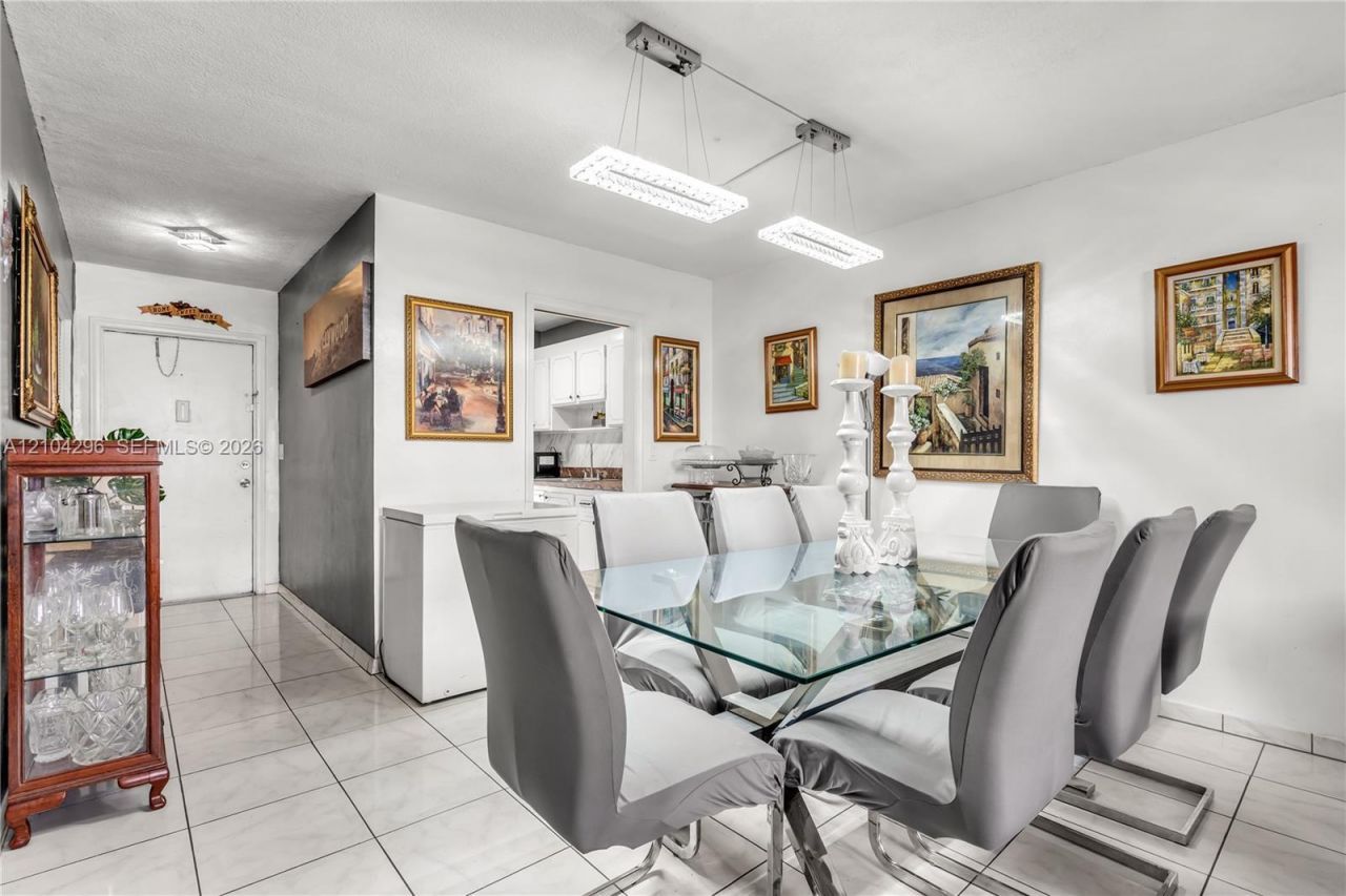 515 S Crescent Dr , Unit 107, Hollywood, FL 33021 Photo