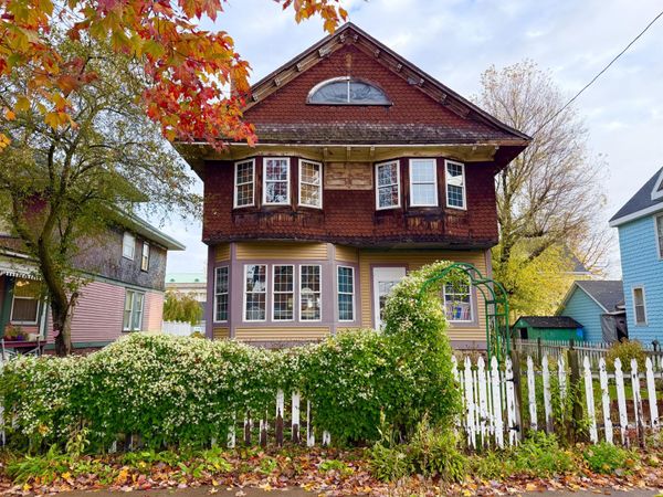 323 Maple ST, Sault Ste Marie, MI 49783