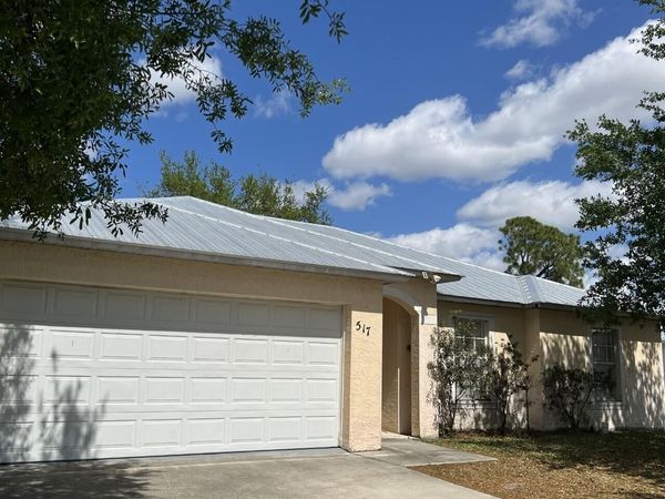 517 SW FAIRWAY Avenue, Port St. Lucie, FL 34983