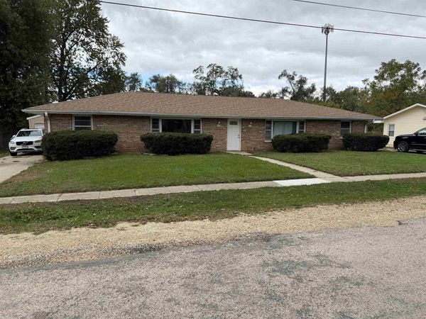 1304 WATTS, ROCKTON, IL 61072