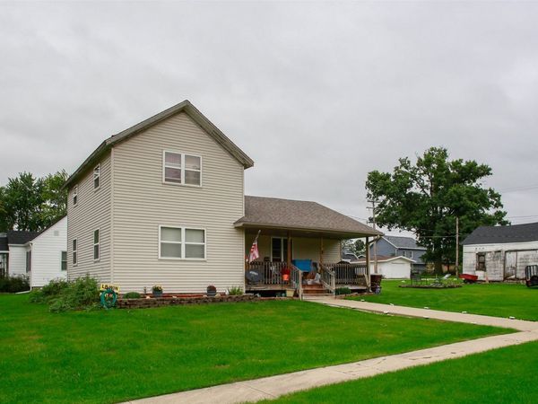 411 S Washington Street, LENA, IL 61048