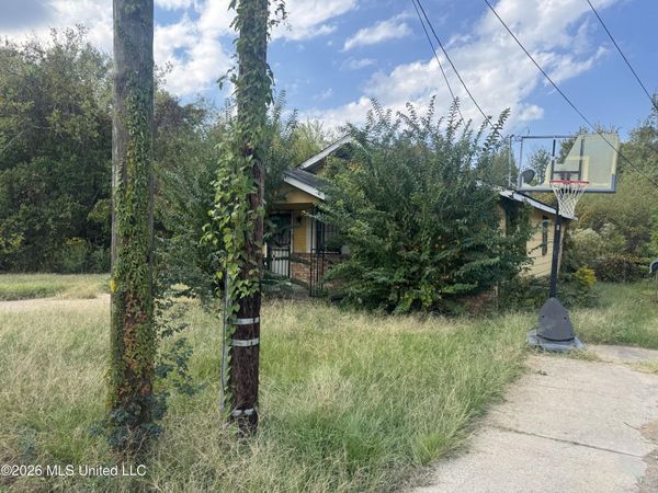 1709 Congo Street, Jackson, MS 39203