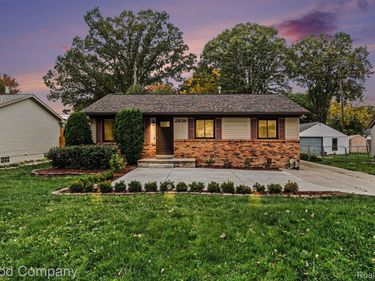 2836 Woodelm Drive, Rochester Hills, Mi 48309