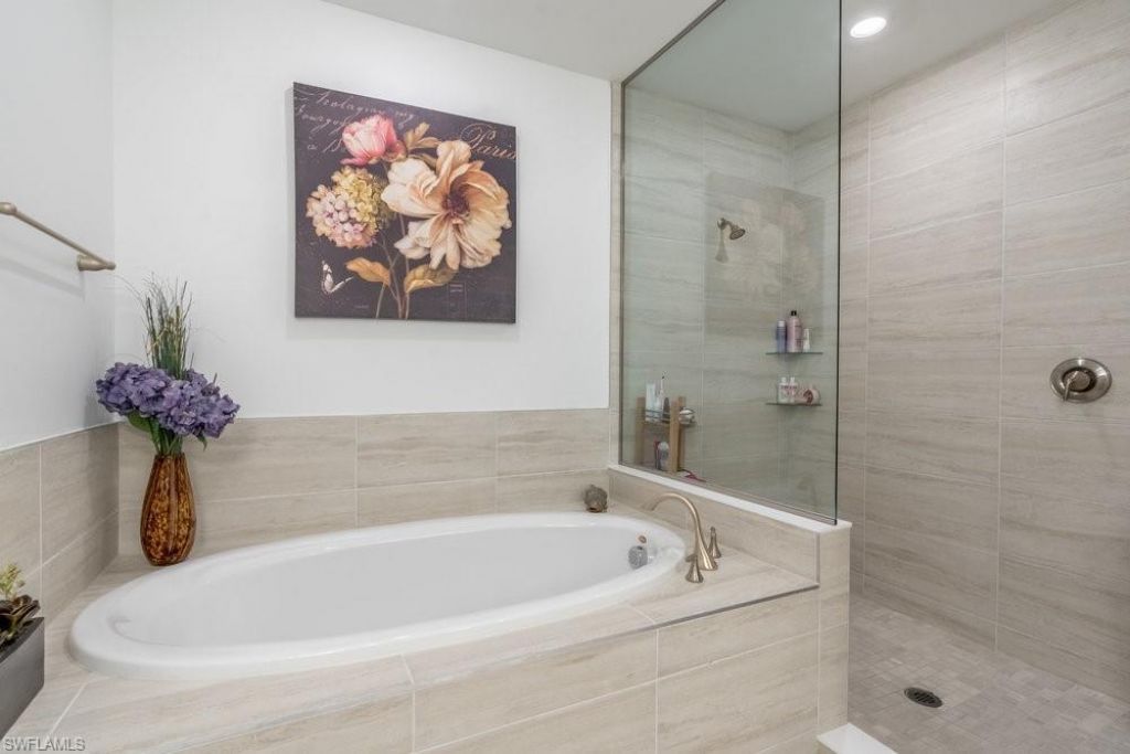 16347 Viansa Way , Unit 102, Naples, FL 34110 Photo
