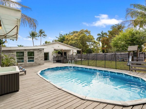 3291 SW 44th St , Dania Beach, FL 33312