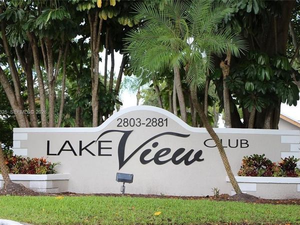 2803 N OAKLAND FOREST Drive, Unit 106, Oakland Park, FL 33309