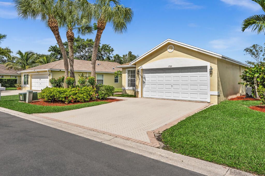 1788 Sawgrass Circle, Greenacres, FL 33413 Photo