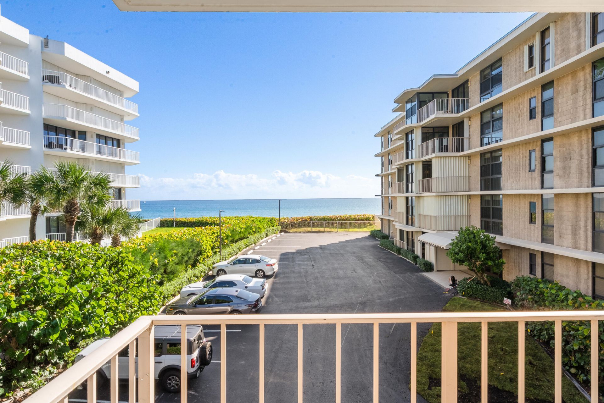 3200 S Ocean Boulevard, Unit D-301, Palm Beach, FL 33480 Photo